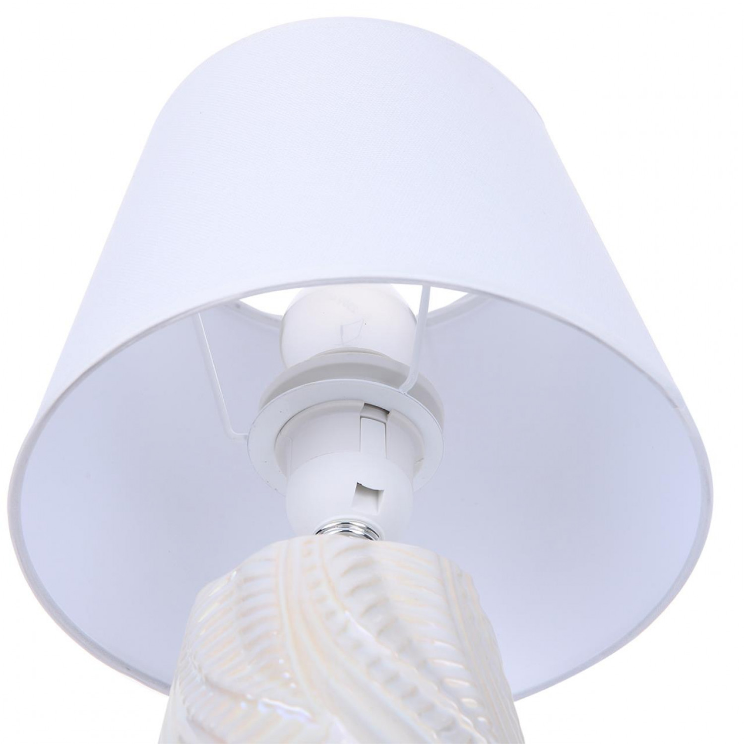 Настольная лампа Lumion 8212/1T SINNA