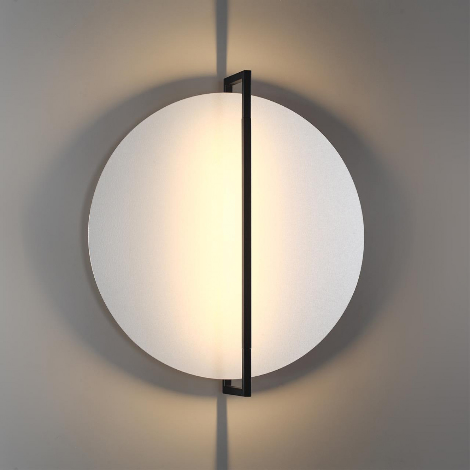 Настенный светильник Odeon Light 7015/20WL LUNAR Настенный светильник Odeon Light 7015/20WL LUNAR