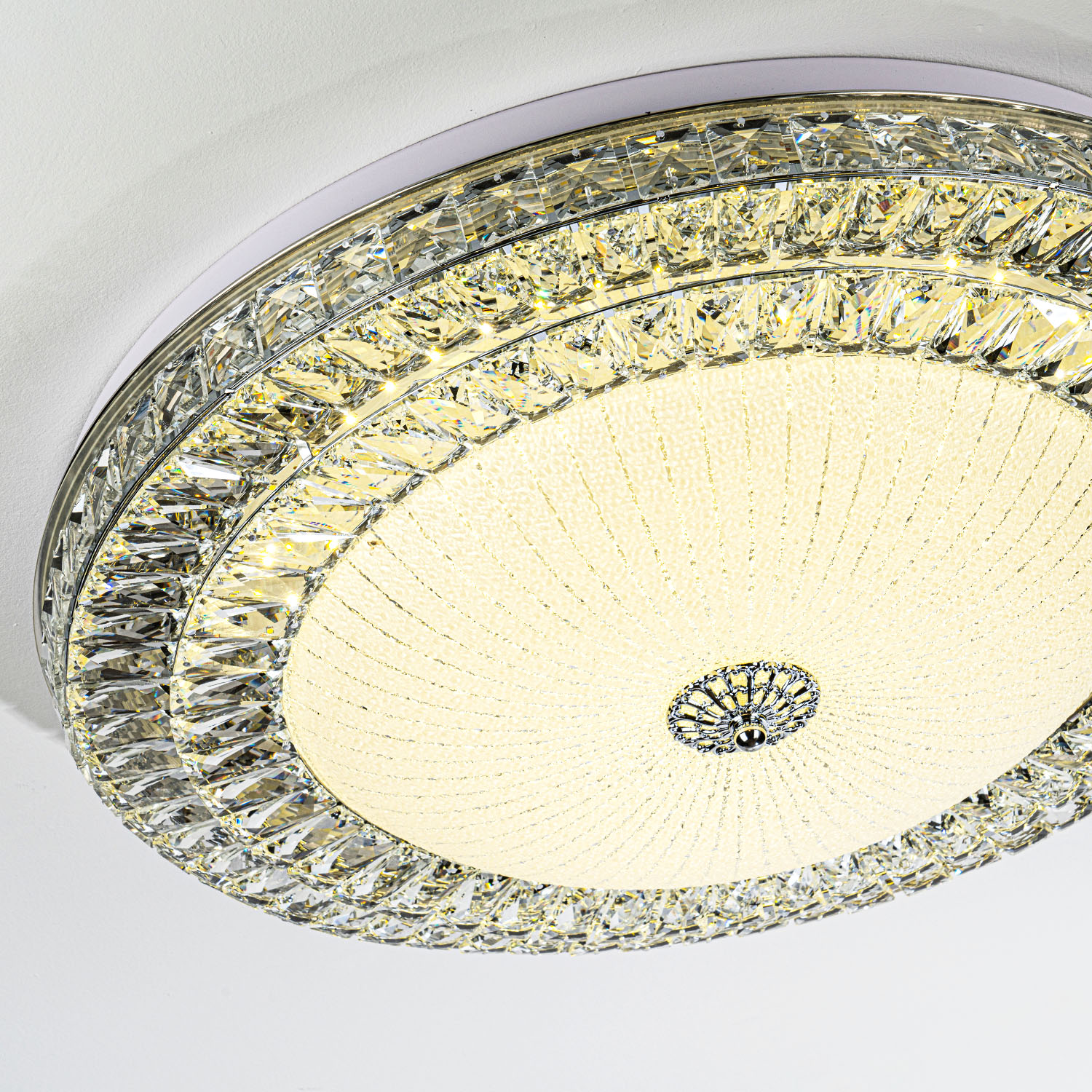Потолочный светильник LED4U L1146-600 CR