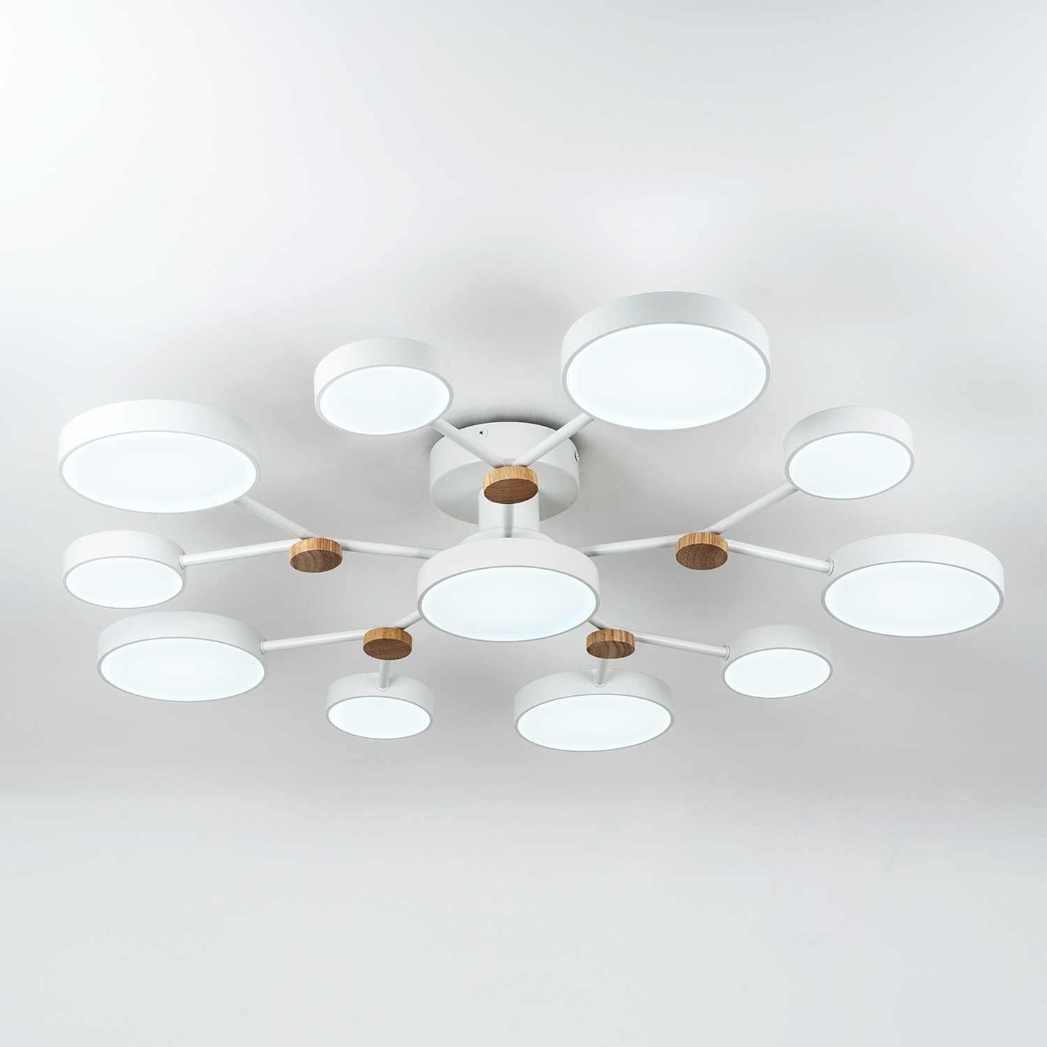 Потолочный светильник LED4U L3201-960 WT