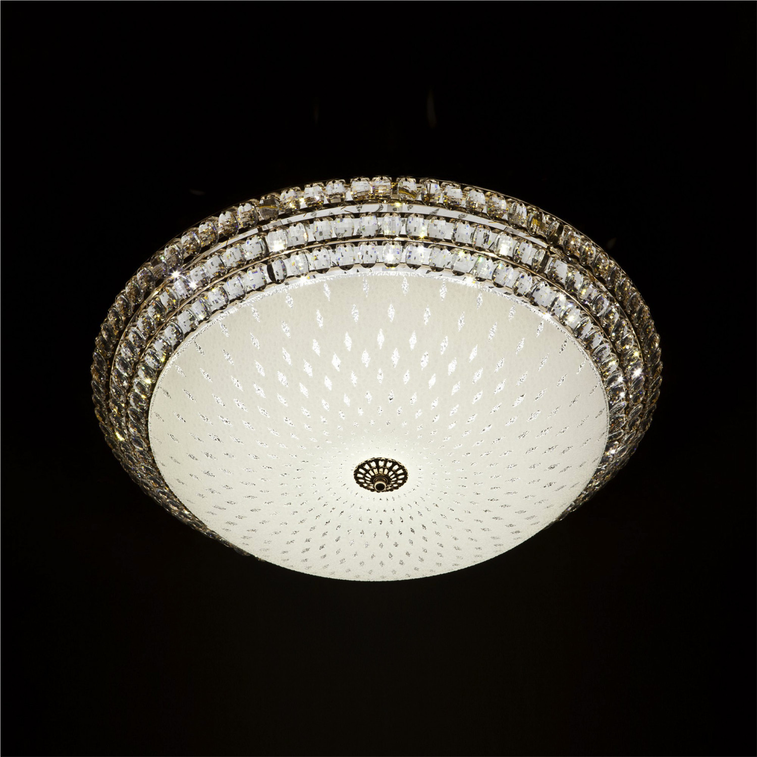 Потолочный светильник LED4U L1150-550 GD