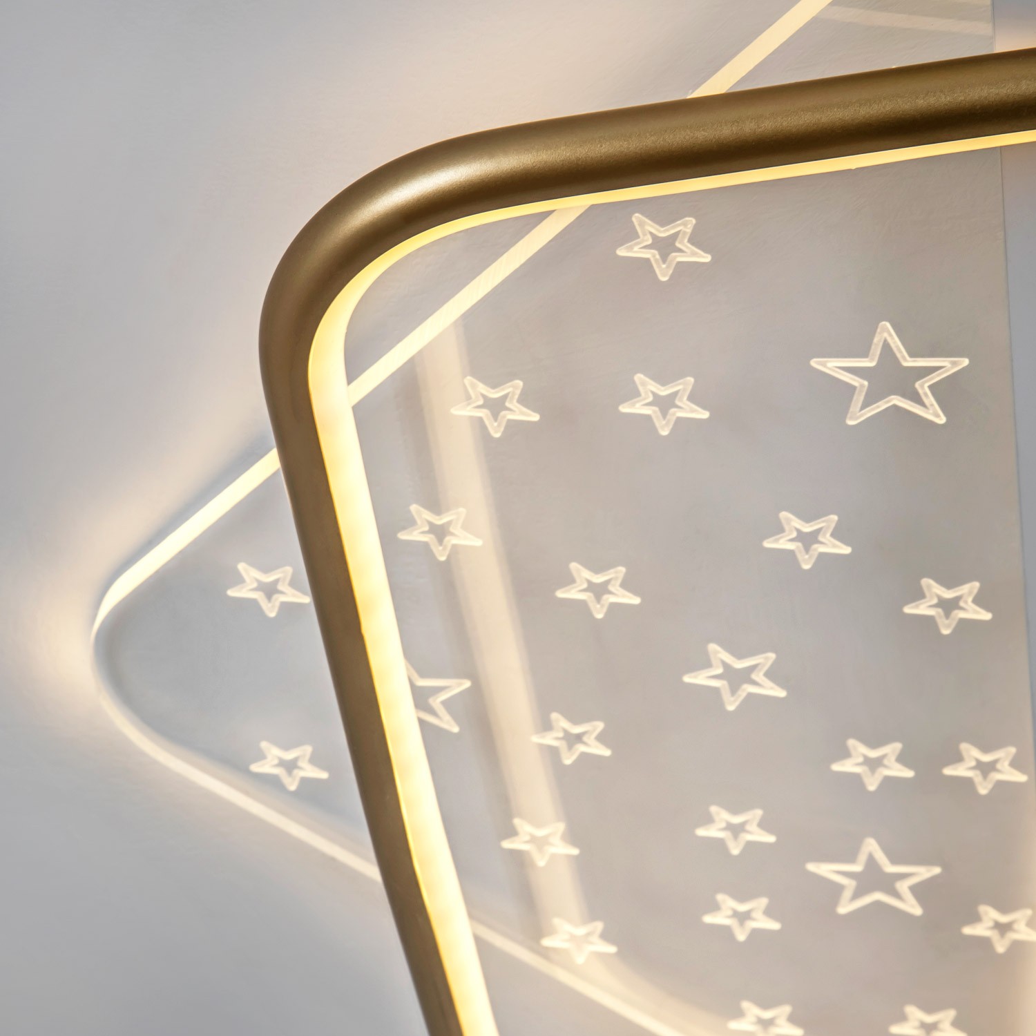 Потолочный светильник LED4U L1037-520 GD