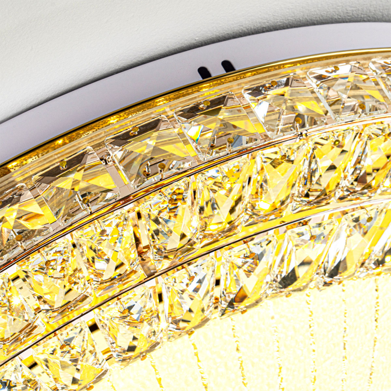 Потолочный светильник LED4U L1146-600 GD