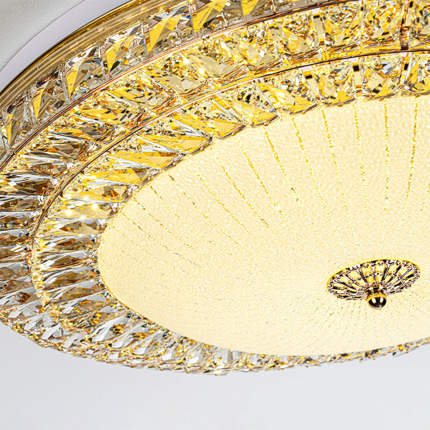 Потолочный светильник LED4U L1146-600 GD