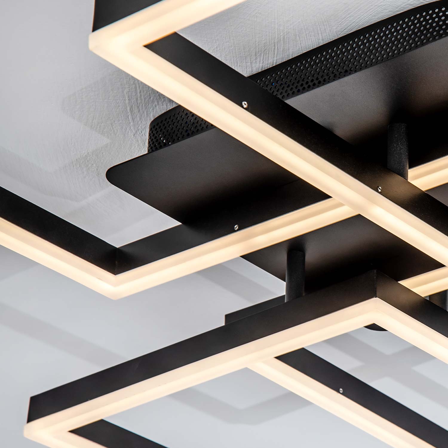 Потолочный светильник LED4U L11060-4 BK