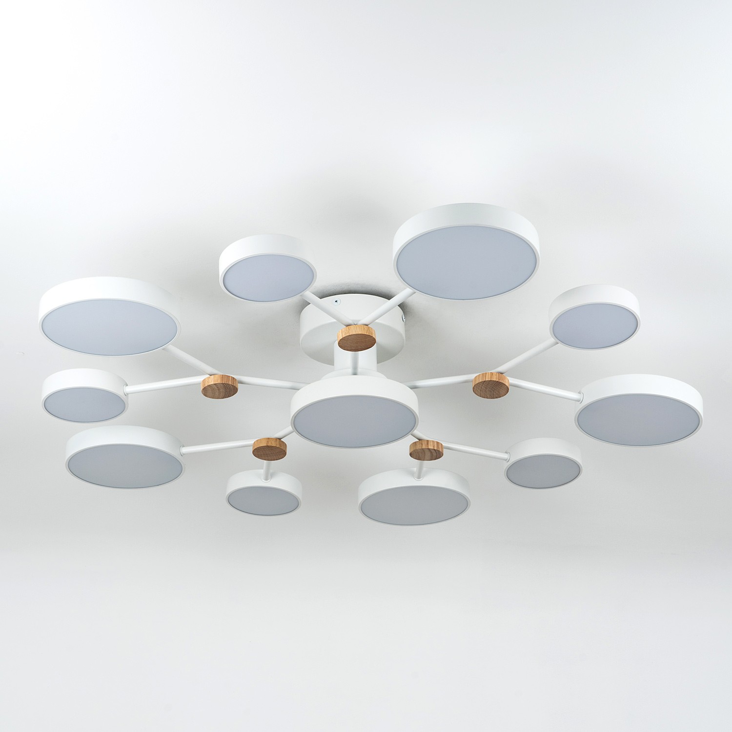Потолочный светильник LED4U L3201-960 WT