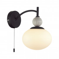 Бра с выключателем Lumion 8273/1W GLORIYA