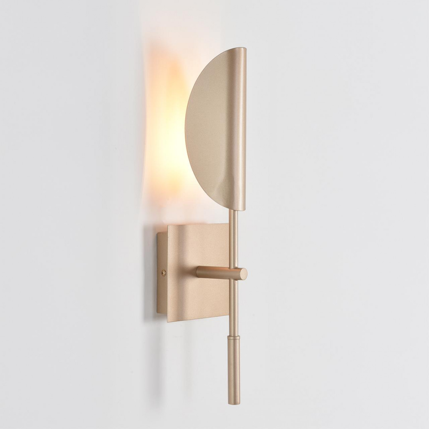 Бра Lumion 8399/1W FOLIO